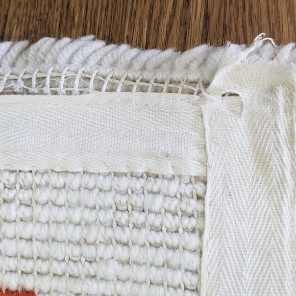 Vintage Mod Cream and Orange Floral Poppy Shag Latch Hook Rug - Picture 7 of 7